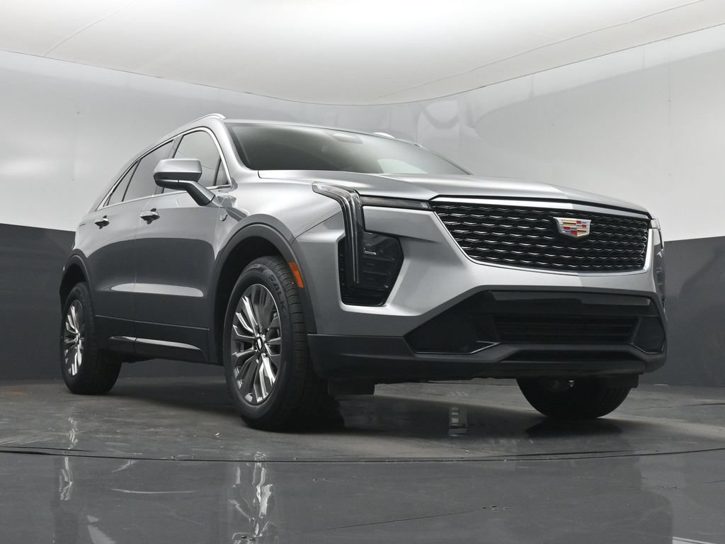 Used 2024 Cadillac XT4 Premium Luxury FWD image 32