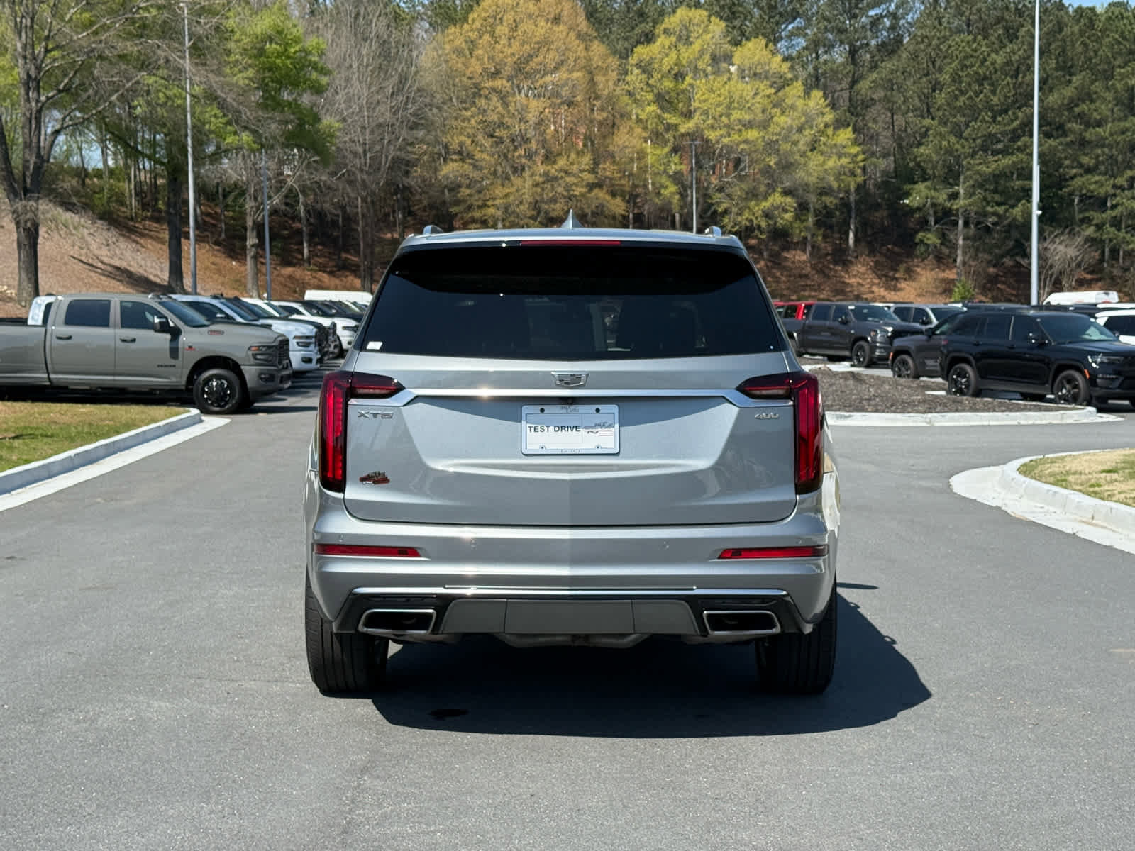 Used 2024 Cadillac XT6 Premium Luxury FWD image 4