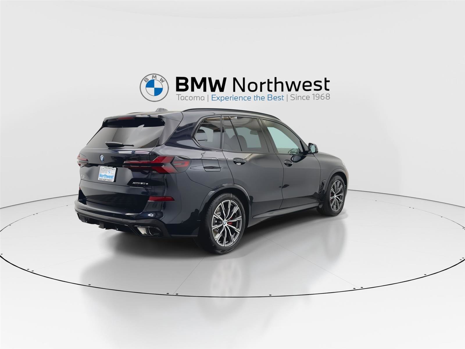 New 2026 BMW X5 xDrive50e AWD/4WD image 3