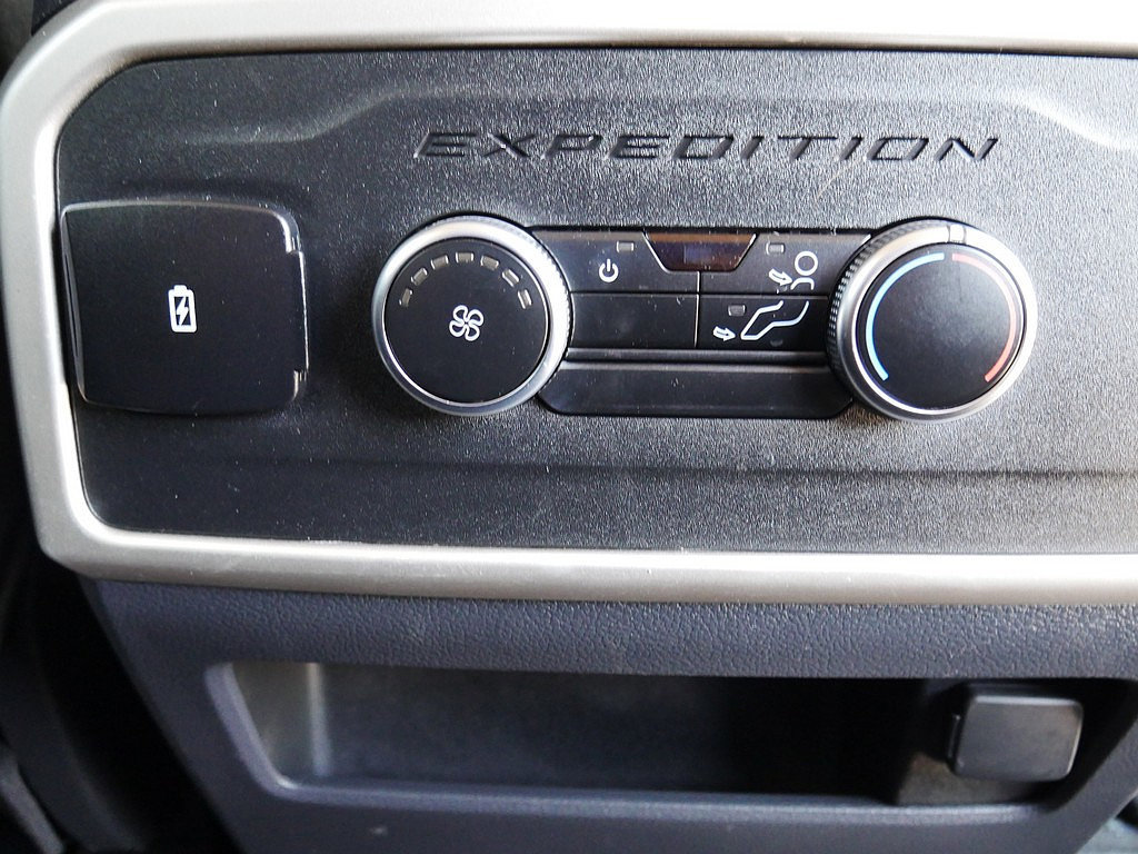 Used 2023 Ford Expedition Max XL AWD/4WD image 56
