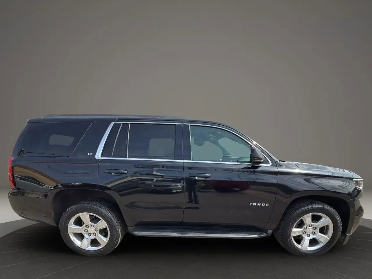 Used 2016 Chevrolet Tahoe LT image 4
