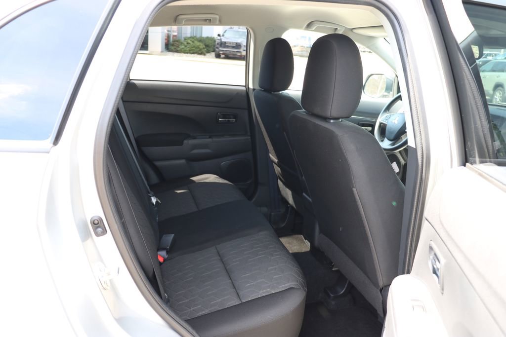 Used 2025 Mitsubishi Outlander Sport ES AWD/4WD image 21