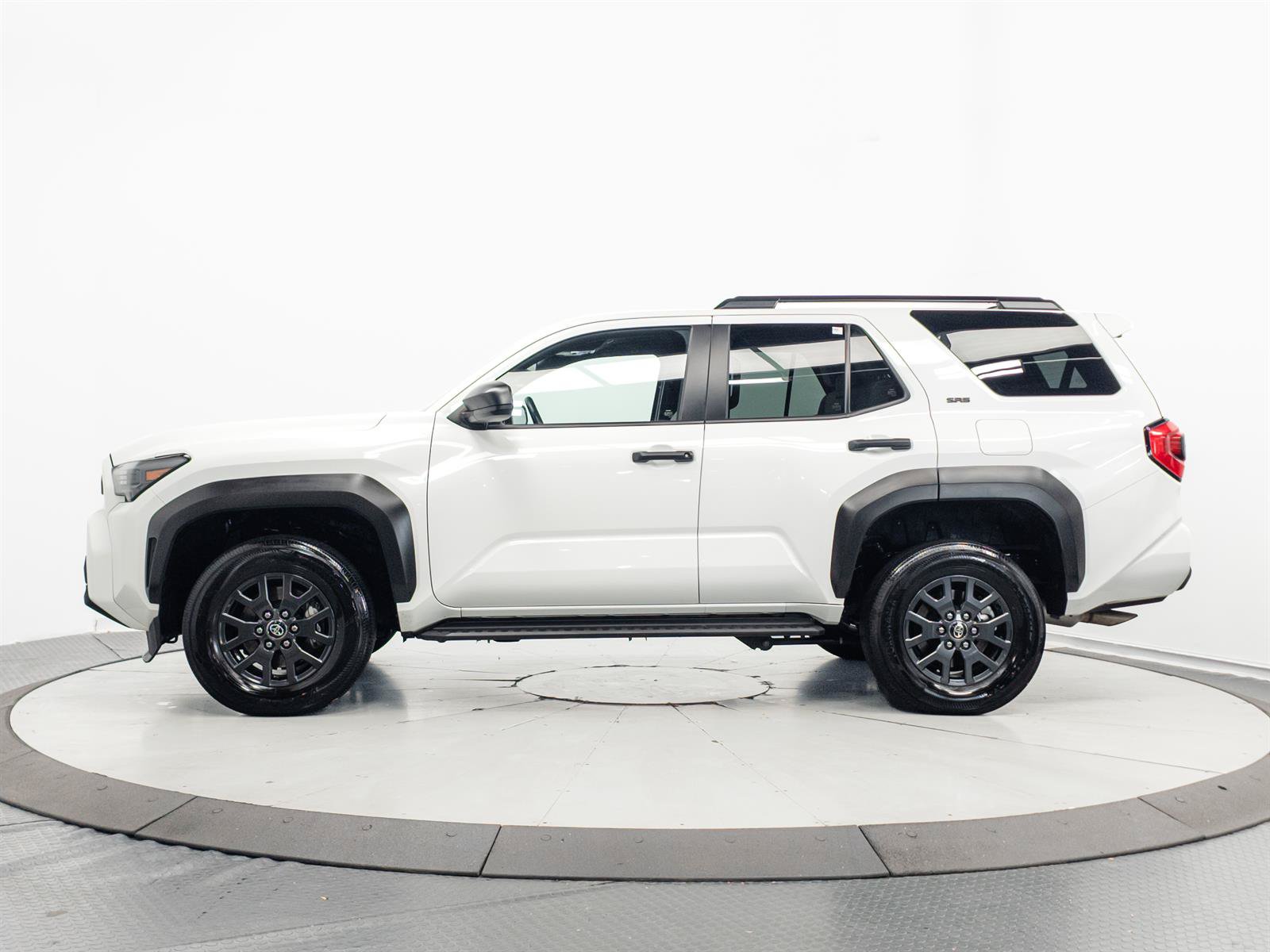 Certified 2025 Toyota 4Runner SR5 AWD/4WD image 9