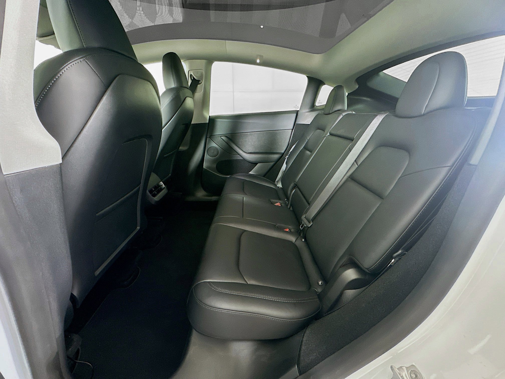 Used 2023 Tesla Model Y Performance AWD/4WD image 25