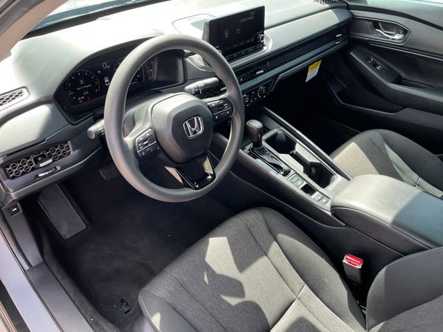 Certified 2025 Honda Accord SE image 4