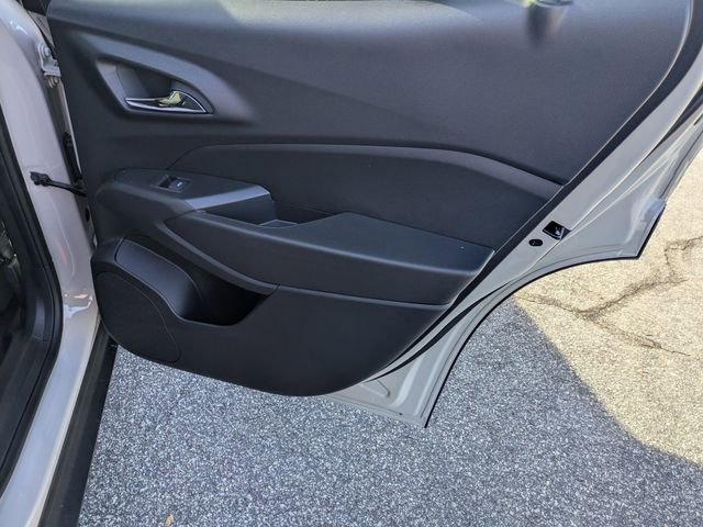 New 2026 Chevrolet Trax ACTIV w/ Sunroof Package FWD image 31