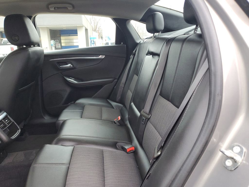 Used 2018 Chevrolet Impala LT image 7