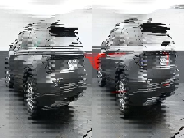 New 2026 Ford Explorer Active w/ Active Comfort Package AWD/4WD image 8