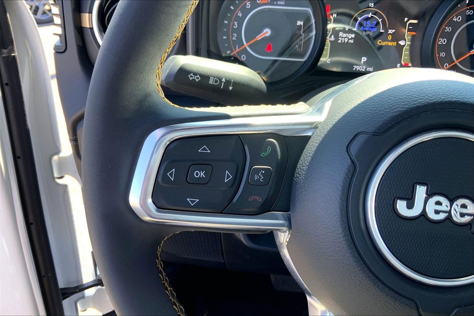 Certified 2025 Jeep Wrangler Sahara w/ Safety Group AWD/4WD image 22