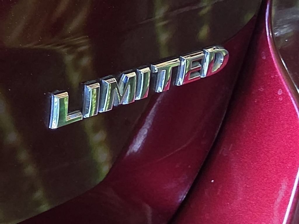 Used 2019 Jeep Grand Cherokee Limited RWD image 12