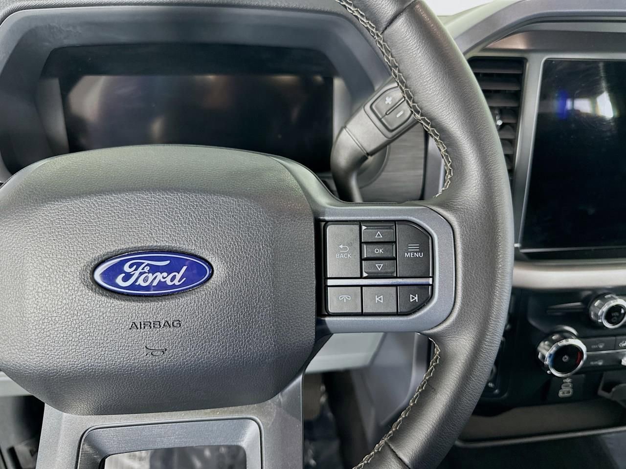 Used 2025 Ford F150 XLT w/ Equipment Group 301A Standard image 26