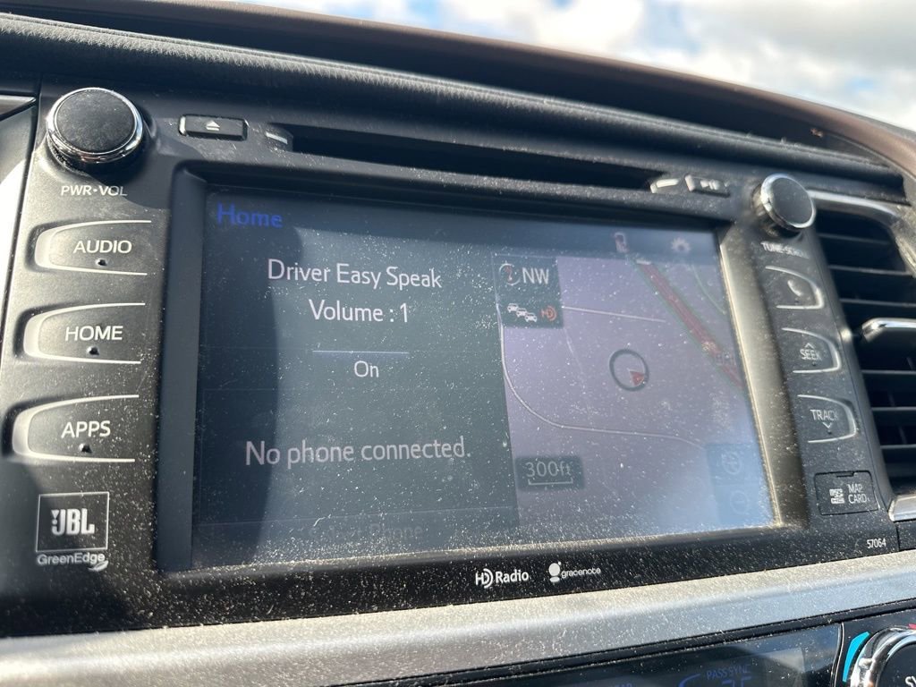 Used 2014 Toyota Highlander Limited AWD/4WD image 22