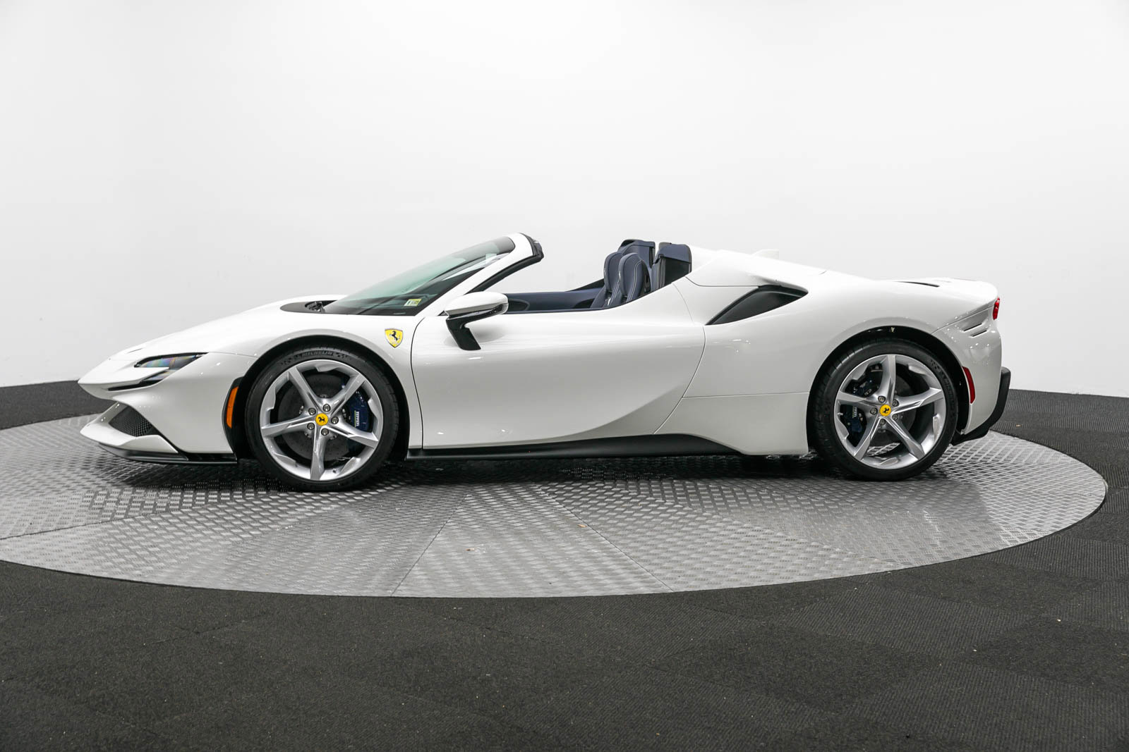 Certified 2024 Ferrari SF90 Spider image 2