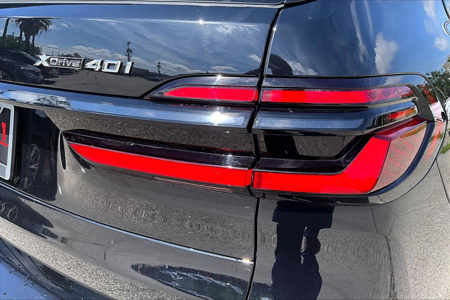 Used 2026 BMW X7 xDrive40i w/ M Sport Package AWD/4WD image 29