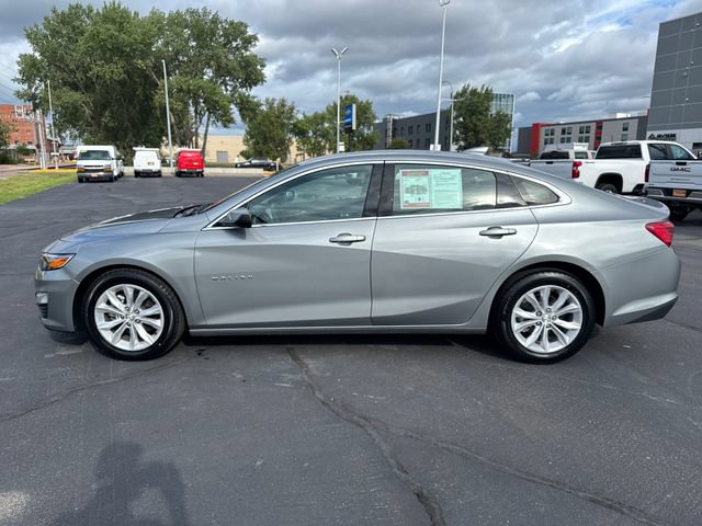 Used 2025 Chevrolet Malibu LT FWD image 2