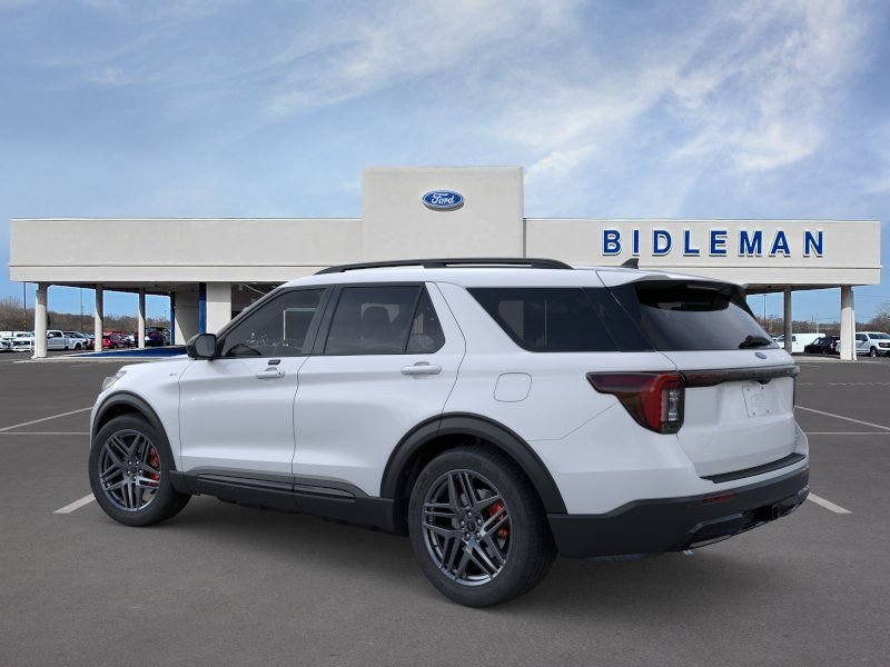 New 2026 Ford Explorer ST-Line w/ ST-Line Street Pack AWD/4WD image 4
