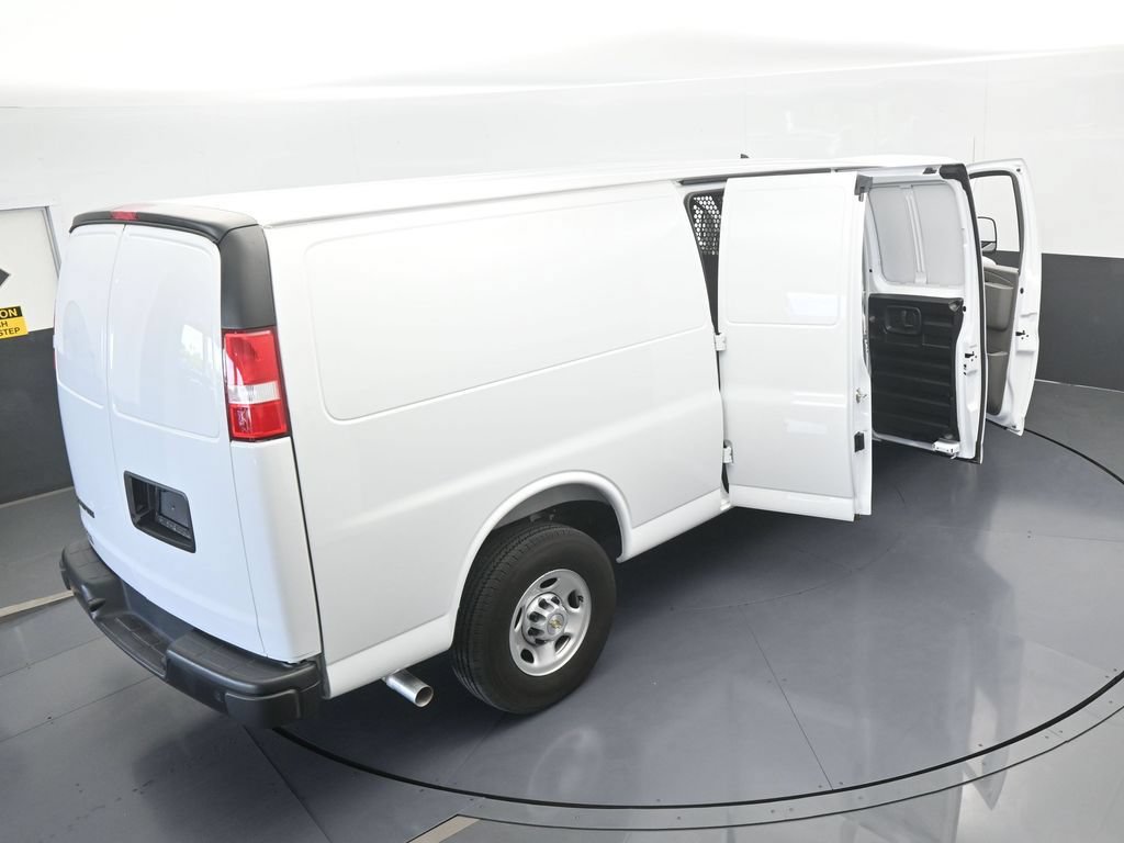 New 2025 Chevrolet Express 3500 Extended w/ Driver Convenience Package RWD image 59