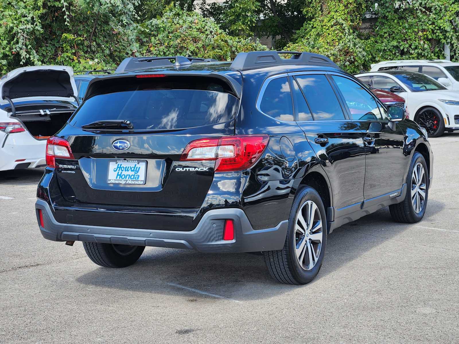 Used 2019 Subaru Outback 2.5i Limited AWD/4WD image 6