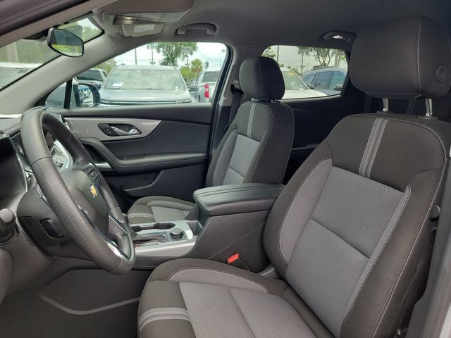 Certified 2025 Chevrolet Blazer LT FWD image 17