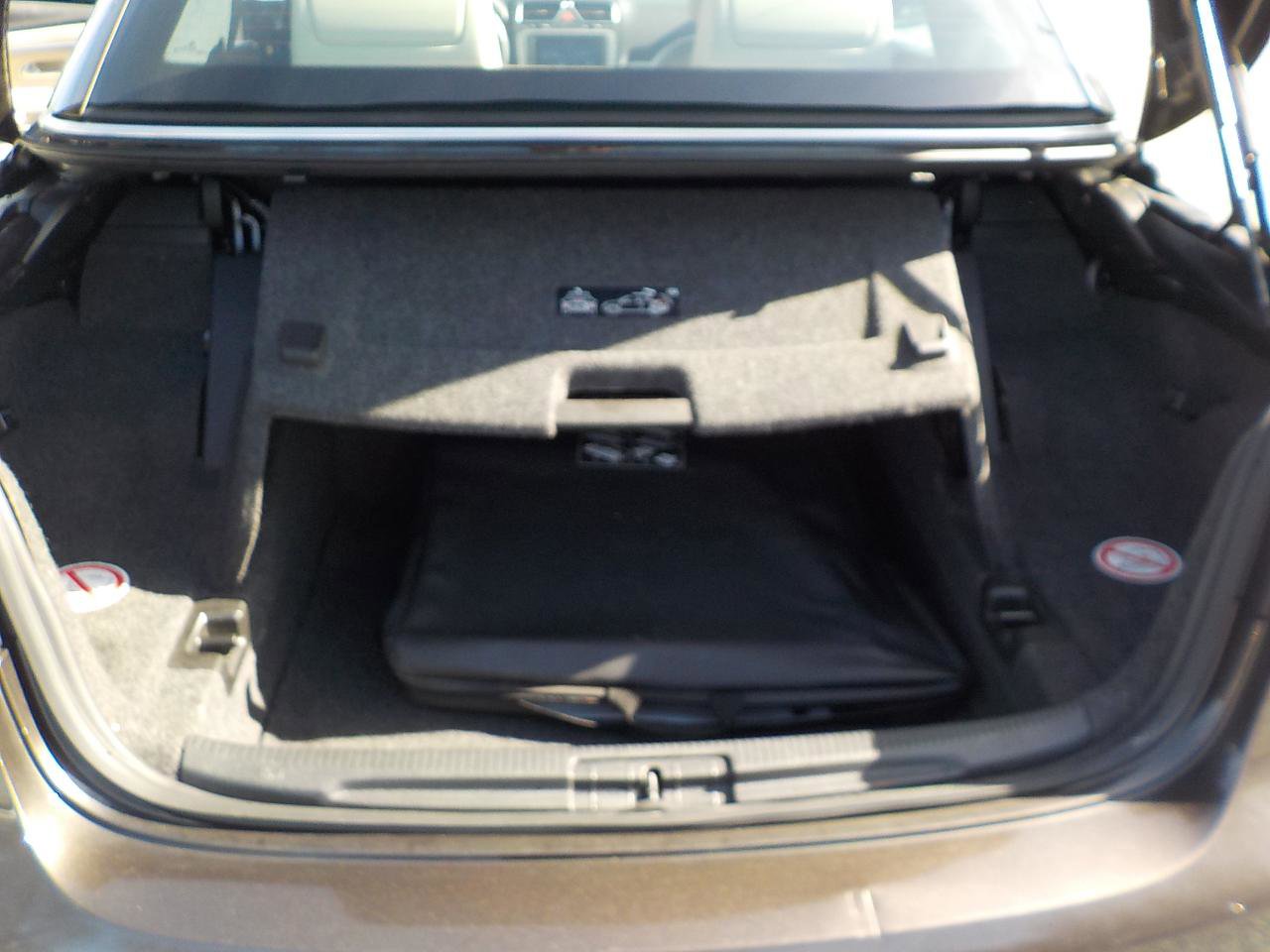 Used 2015 Volkswagen Eos Komfort image 18