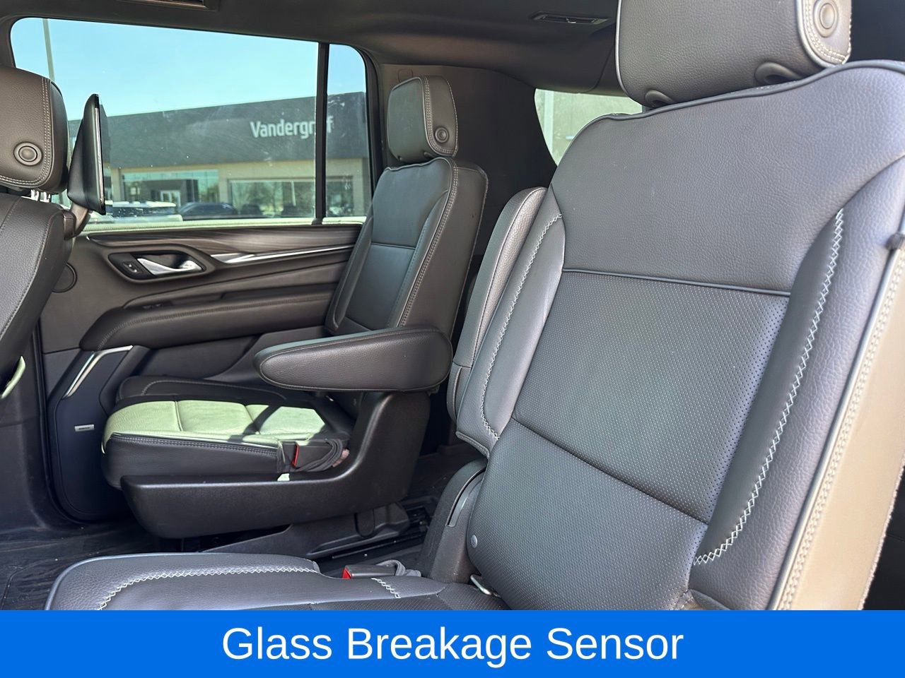 Used 2021 GMC Yukon XL Denali w/ Denali Ultimate Package image 16