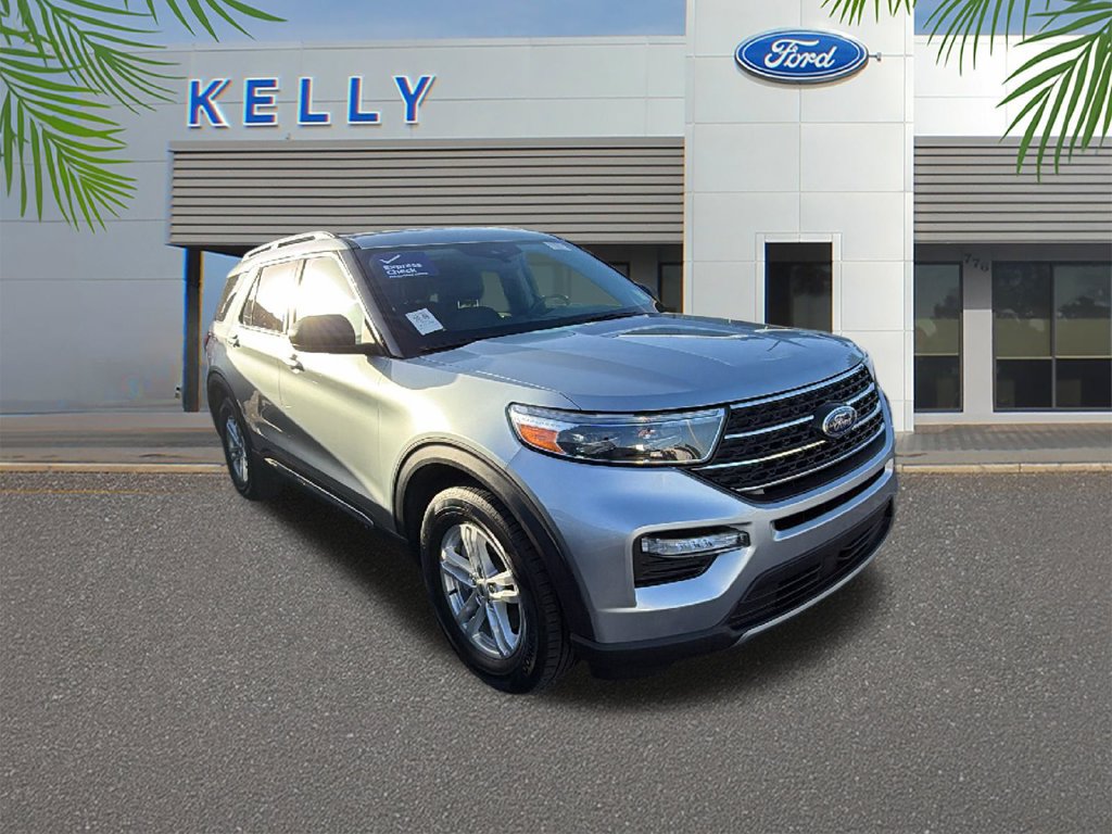 Certified 2023 Ford Explorer XLT w/ Equipment Group 202A RWD image 3