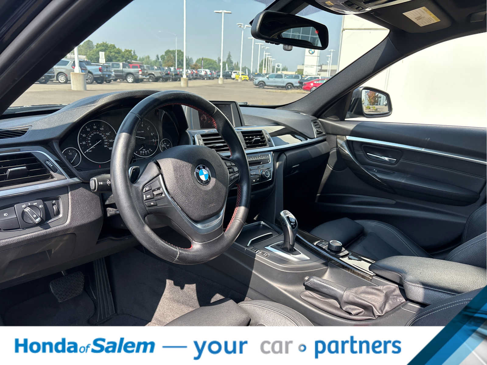 Used 2016 BMW 328i Sedan RWD image 2