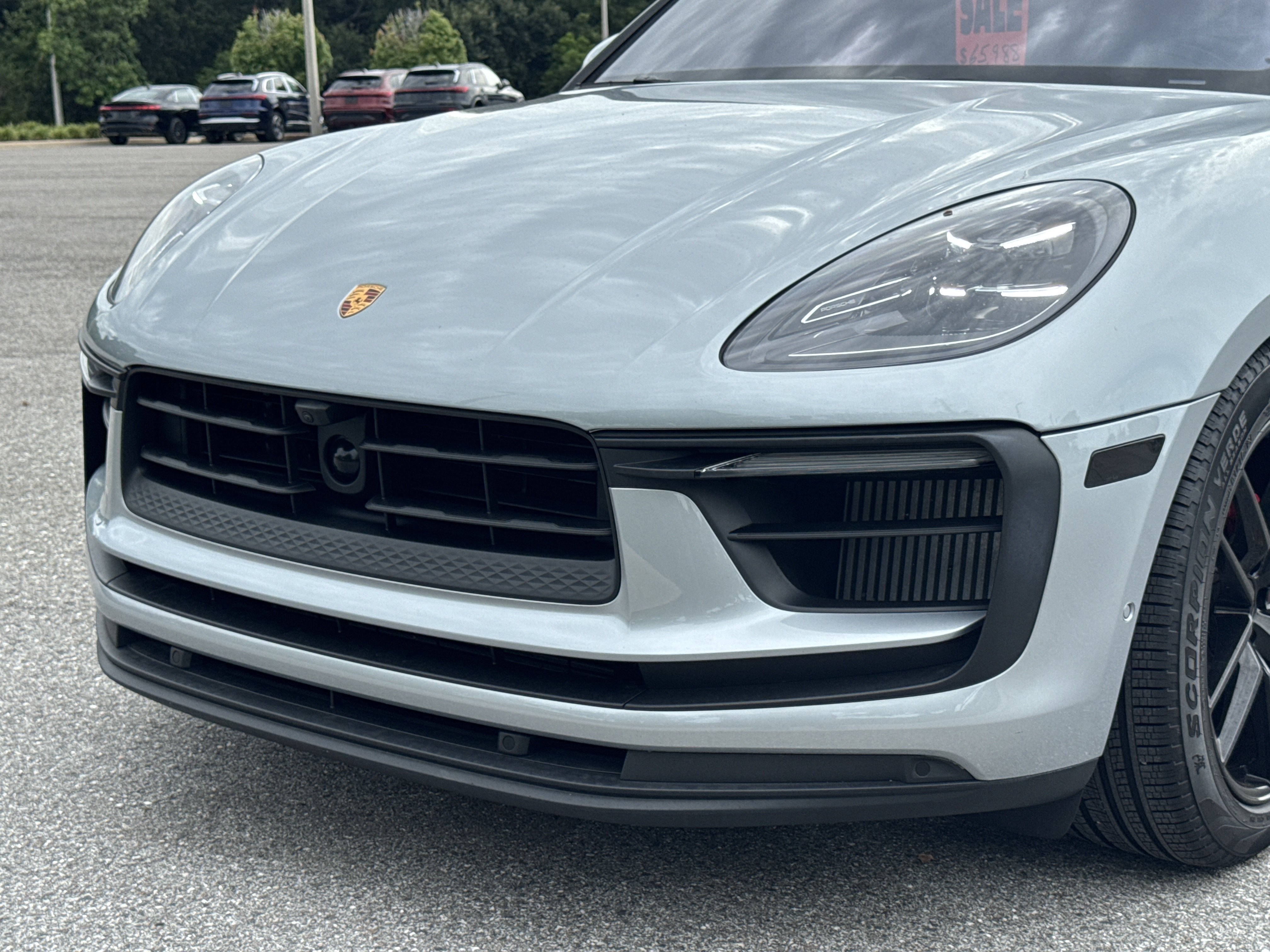 Used 2023 Porsche Macan S AWD/4WD image 9