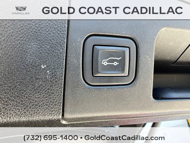 Certified 2023 Cadillac XT4 Luxury w/ Cold Weather Package FWD image 13