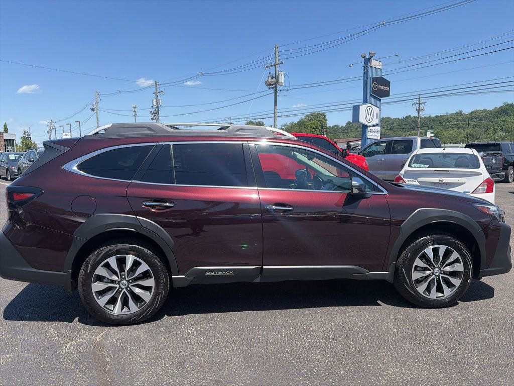 Used 2025 Subaru Outback Touring XT w/ Popular Package #2 AWD/4WD image 8