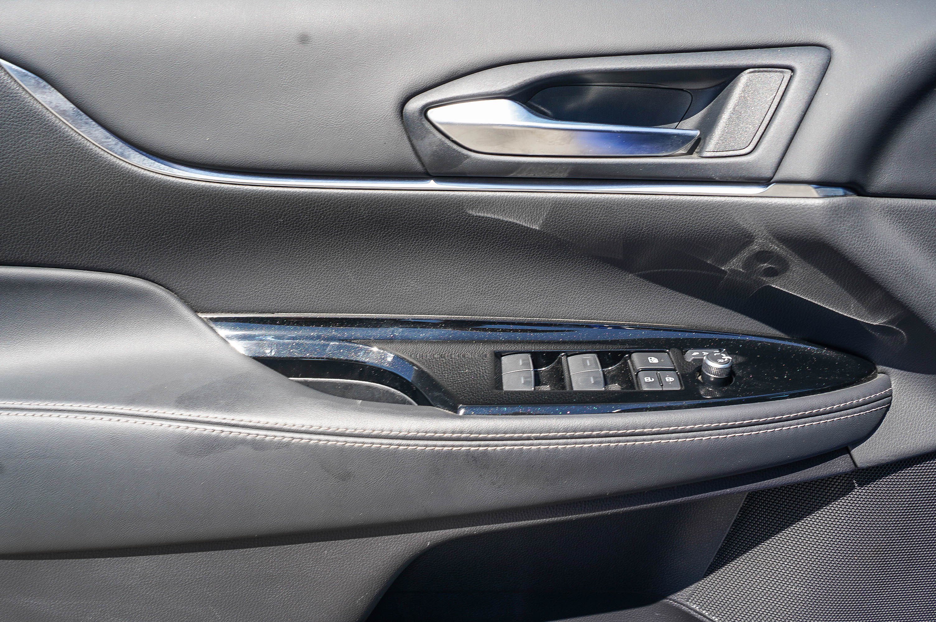 Certified 2025 Toyota Mirai XLE RWD image 21