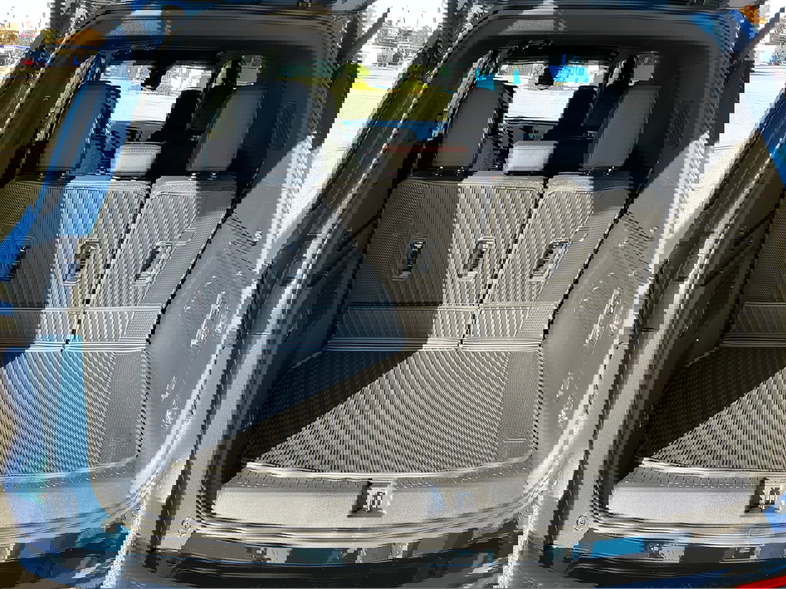 New 2026 Chevrolet Traverse RS w/ LPO, Floor Liner Package image 15