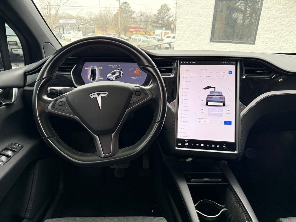 Used 2018 Tesla Model X 75D image 7