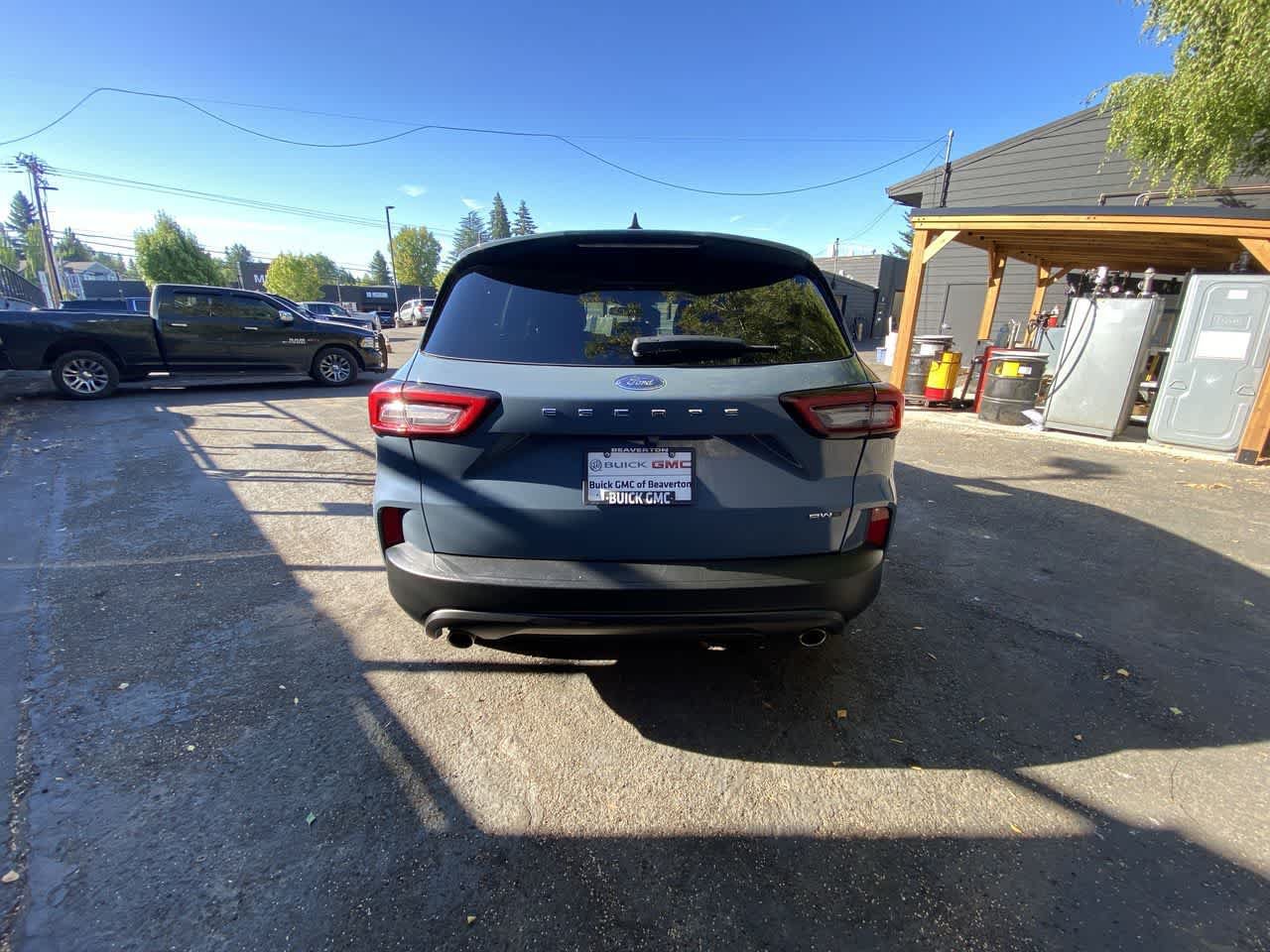 Used 2025 Ford Escape ST-Line Select AWD/4WD image 5