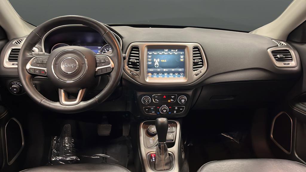 Used 2018 Jeep Compass Latitude w/ Popular Equipment Group AWD/4WD image 11