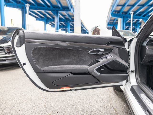 Certified 2018 Porsche 911 GT3 image 36