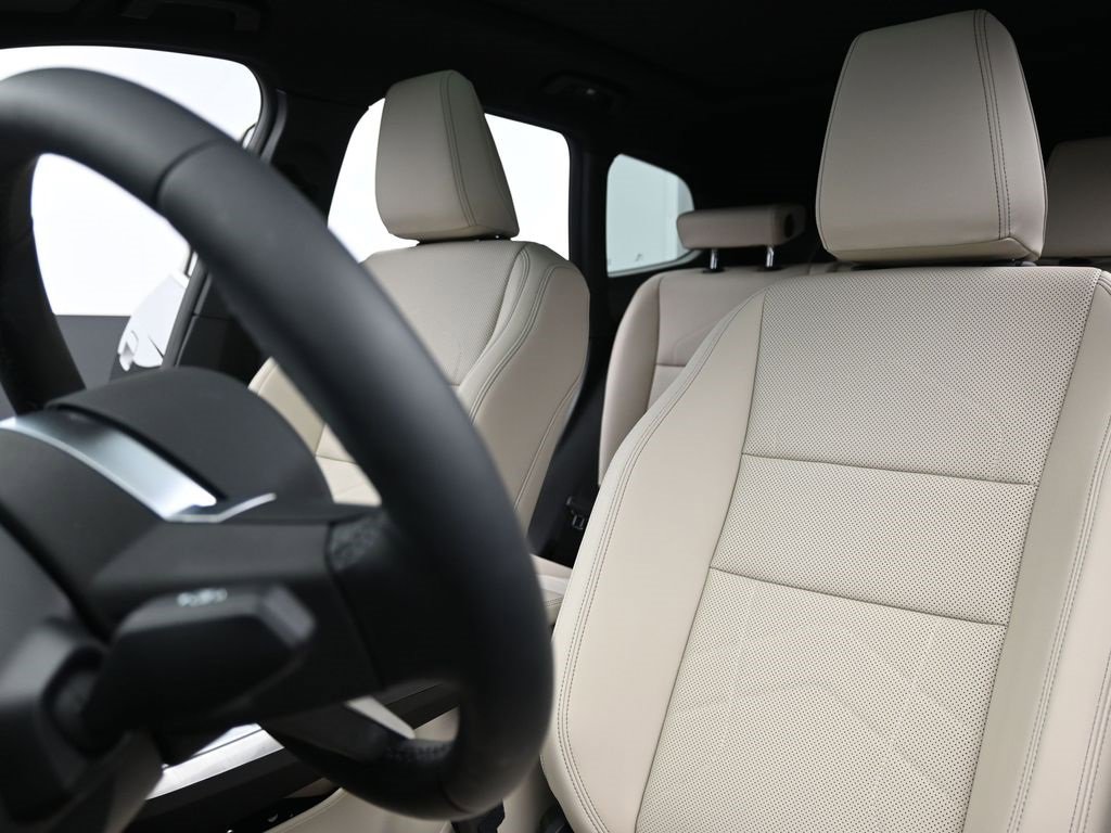 New 2025 BMW X1 xDrive28i w/ Convenience Package image 10