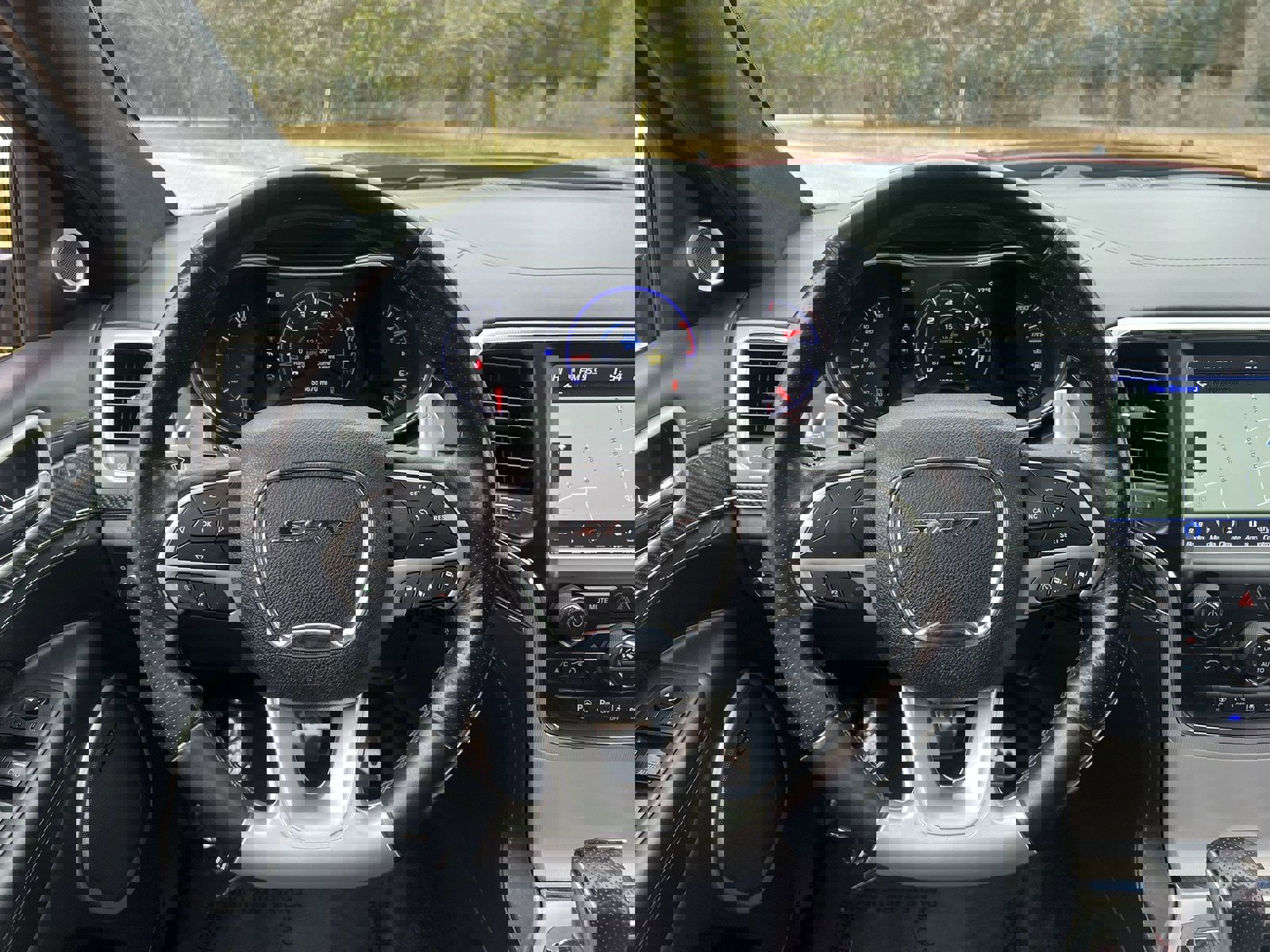 Used 2018 Jeep Grand Cherokee SRT image 21