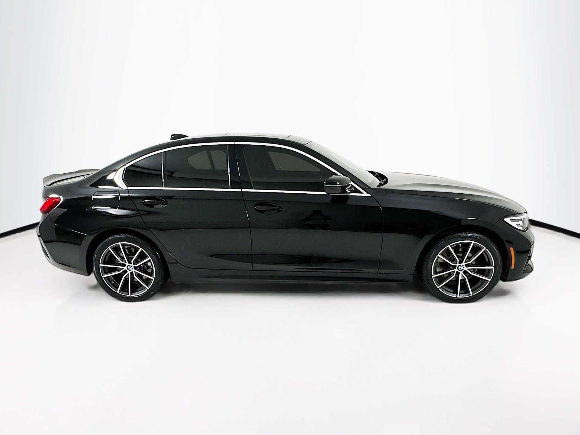 Used 2020 BMW 330i xDrive Sedan AWD/4WD image 9