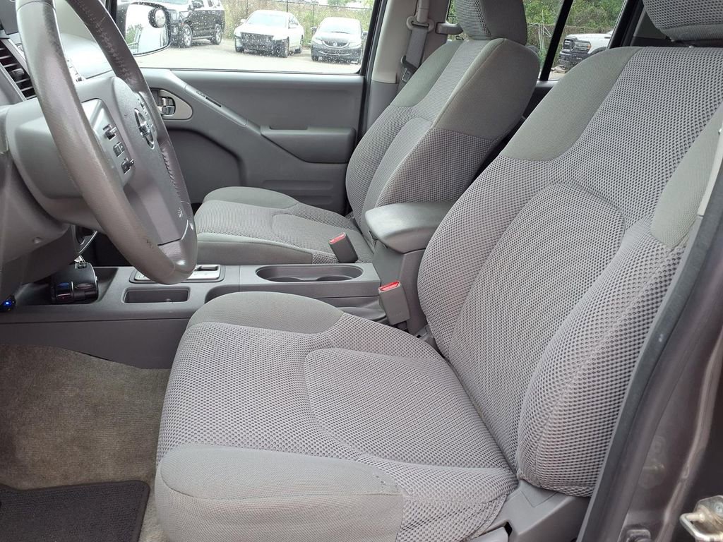 Used 2017 Nissan Frontier SV w/ SV Value Truck Package image 23