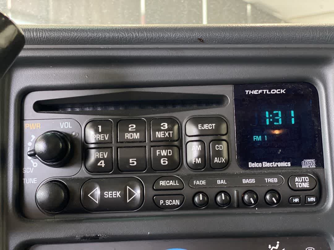 Used 2002 Chevrolet Tahoe Z71 AWD/4WD image 19