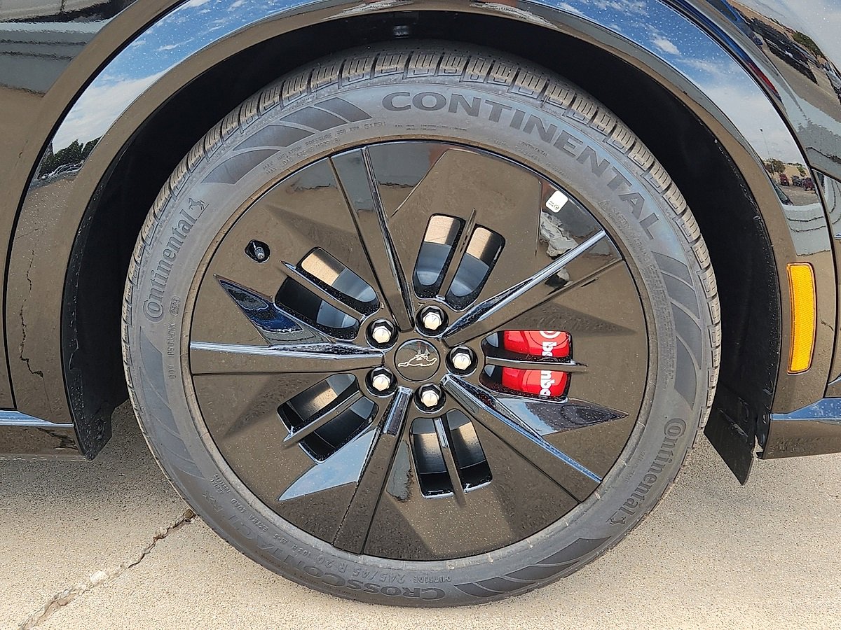 New 2025 Ford Mustang Mach-E GT image 5