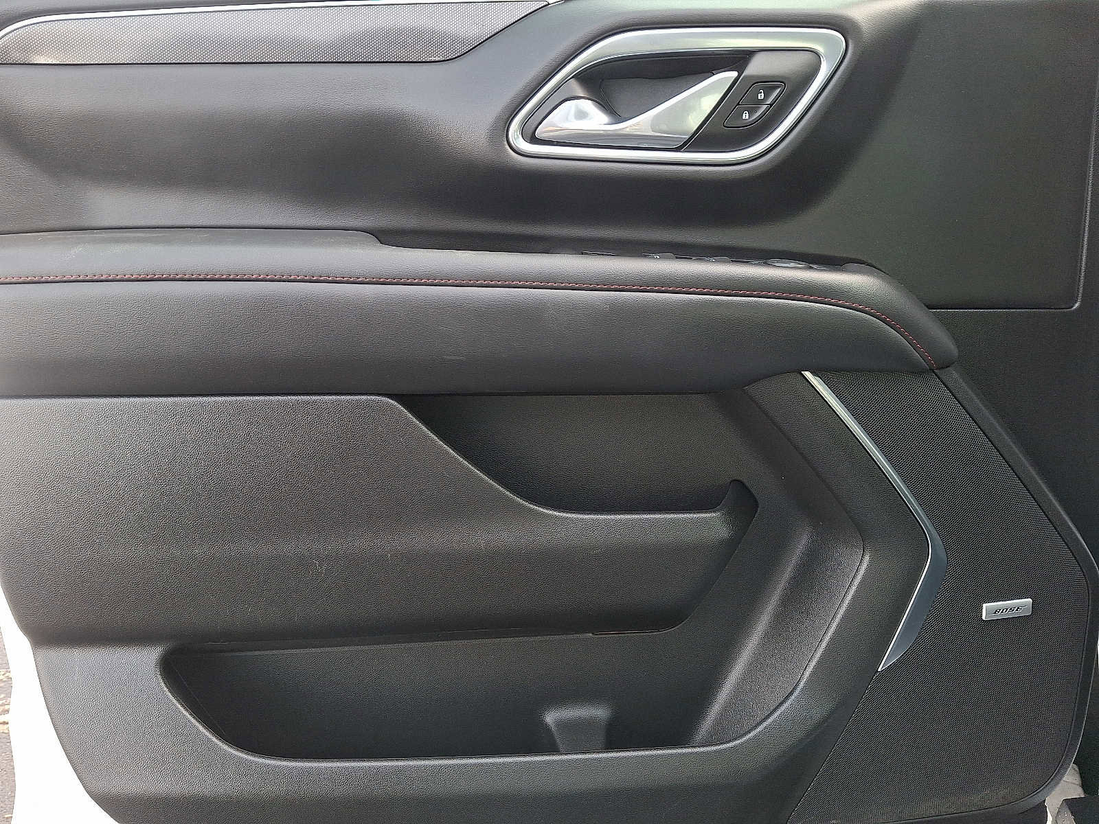 Used 2022 Chevrolet Suburban RST w/ Luxury Package image 14