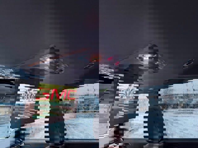 Used 2018 GMC Yukon XL SLT image 9