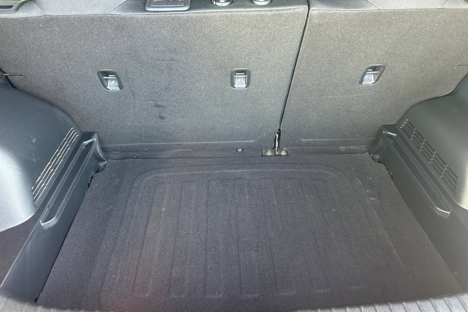 Certified 2023 Kia Soul LX FWD image 16