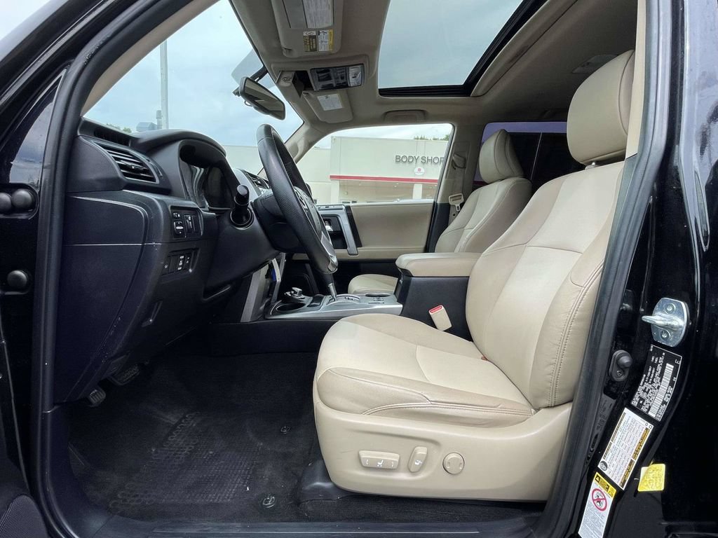 Used 2019 Toyota 4Runner SR5 Premium AWD/4WD image 19