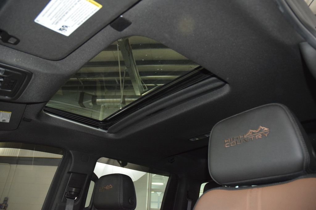 Used 2024 Chevrolet Silverado 3500 High Country w/ High Country Premium Package AWD/4WD image 52