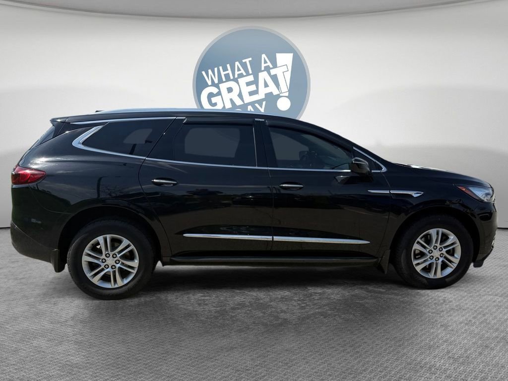 Used 2019 Buick Enclave Essence w/ LPO, Luxury Package image 9