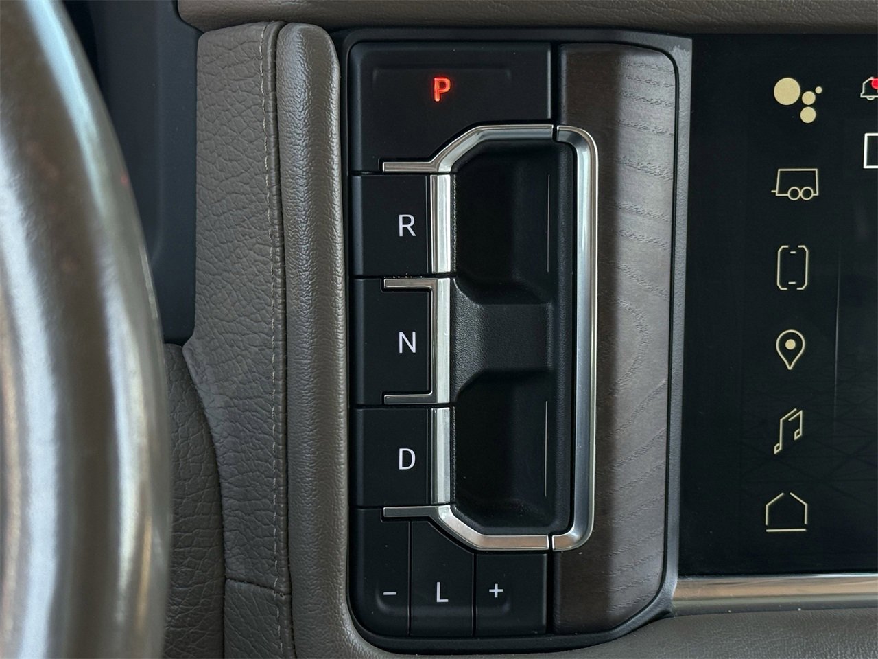 Used 2022 GMC Yukon XL Denali image 19