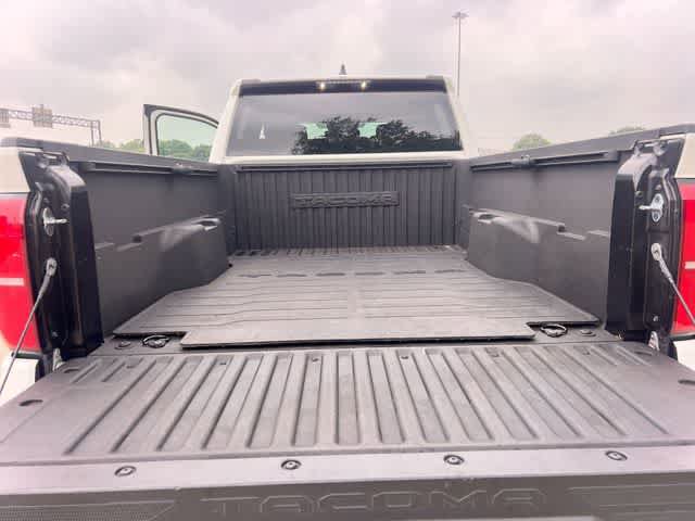 Used 2024 Toyota Tacoma SR5 RWD image 20